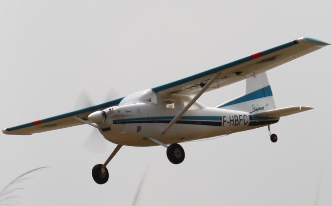 Edo Cessna 1,5 tail dragger b (2)